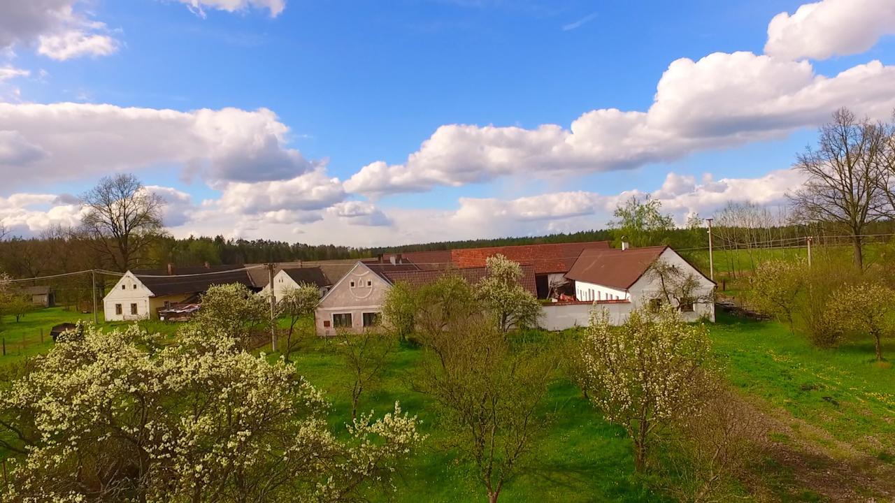 Safar Residence Hrachoviste Экстерьер фото