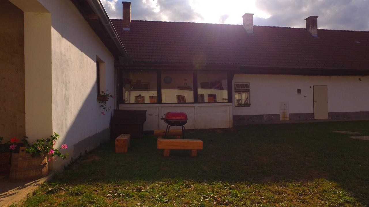 Safar Residence Hrachoviste Экстерьер фото
