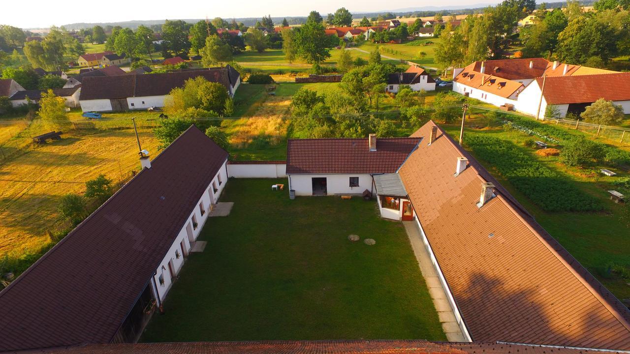 Safar Residence Hrachoviste Экстерьер фото